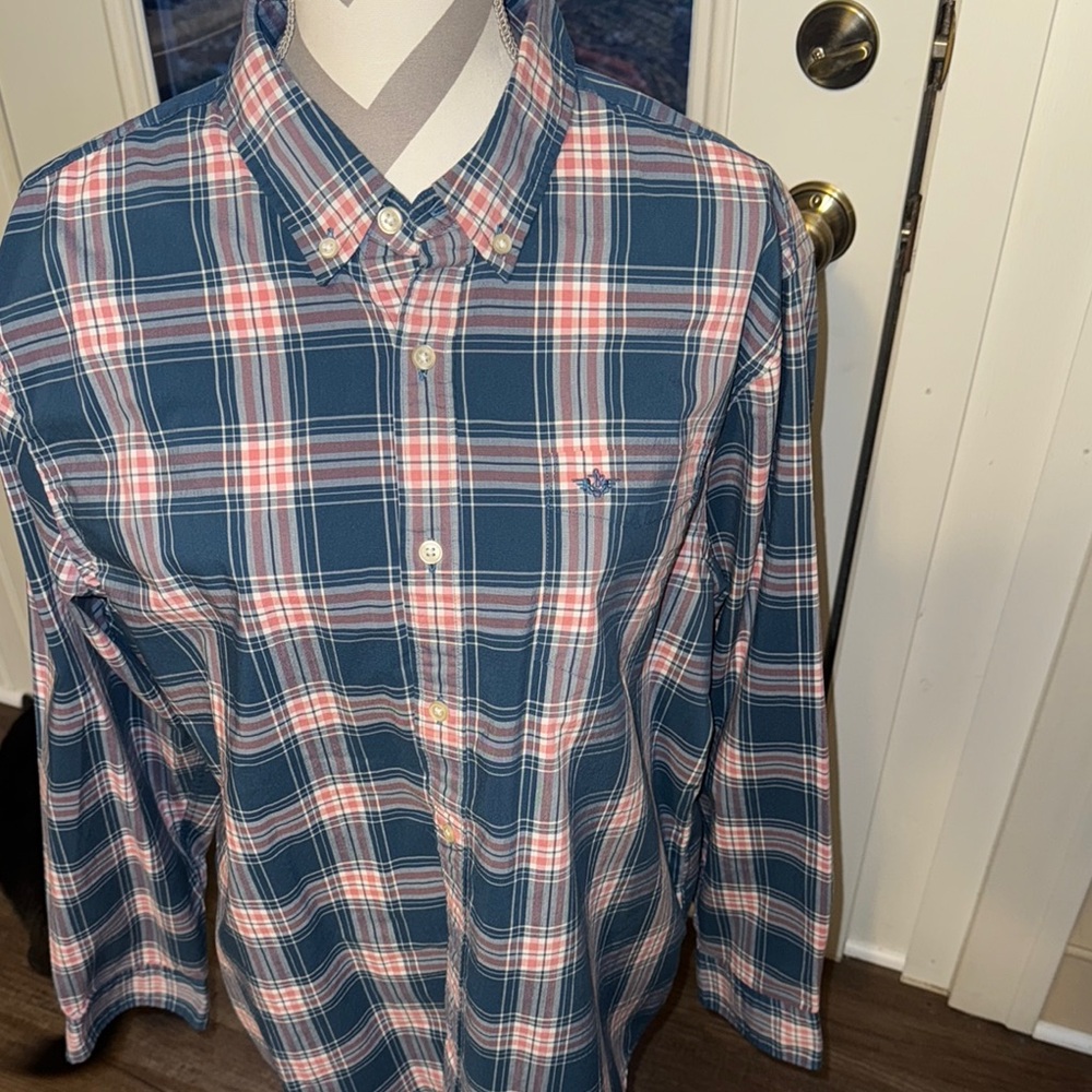 Dockers Blue and pink button down